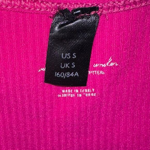 Urban Outfitters Out From Under Hailey Seamless Ribbed Plunge Crop Top Size S - Picture 5 of 8